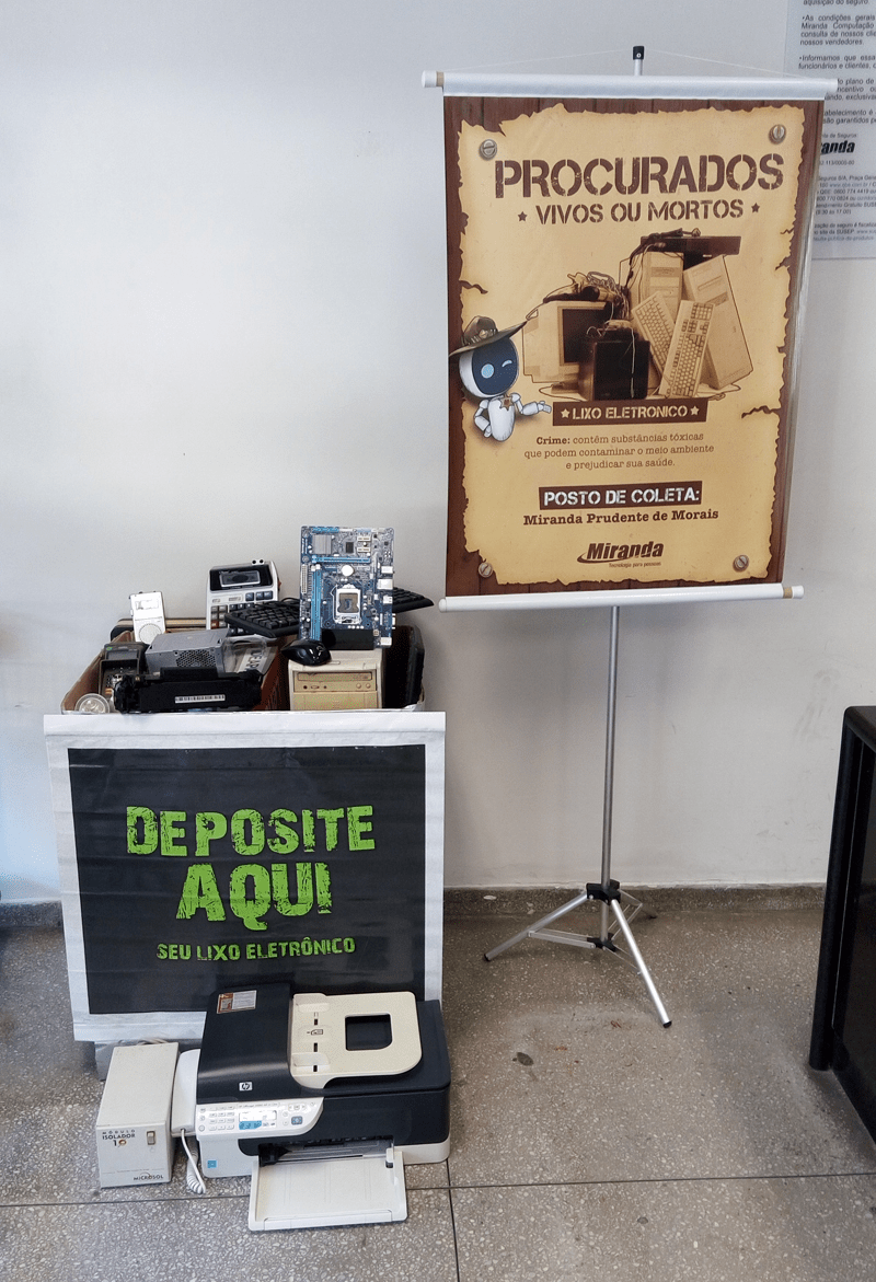 ponto de coleta de lixo eletrônico